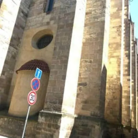 Quarto em Acomodações Particulares Old Town Center Just In 3 Min Walk Private A