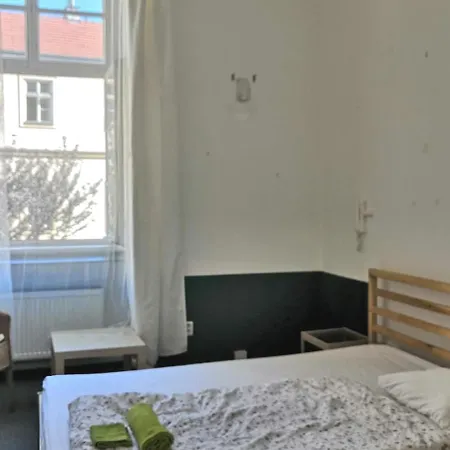 Old Town Center Just In 3 Min Walk Private A בית אירוח פראג