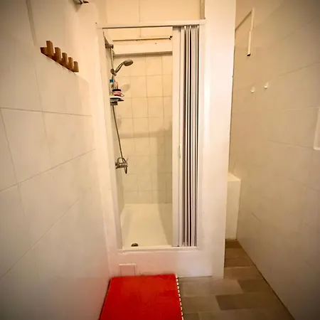 Δωμάτια σε οικογενειακή κατοικία Old Town Center Just In 3 Min Walk Private A