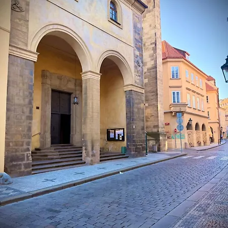 Old Town Center Just In 3 Min Walk Private A Séjour chez l'habitant *